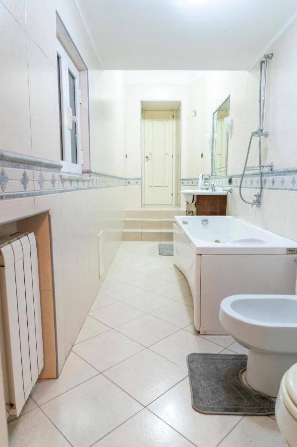 Deluxe With Garden In Vomero Appartamento