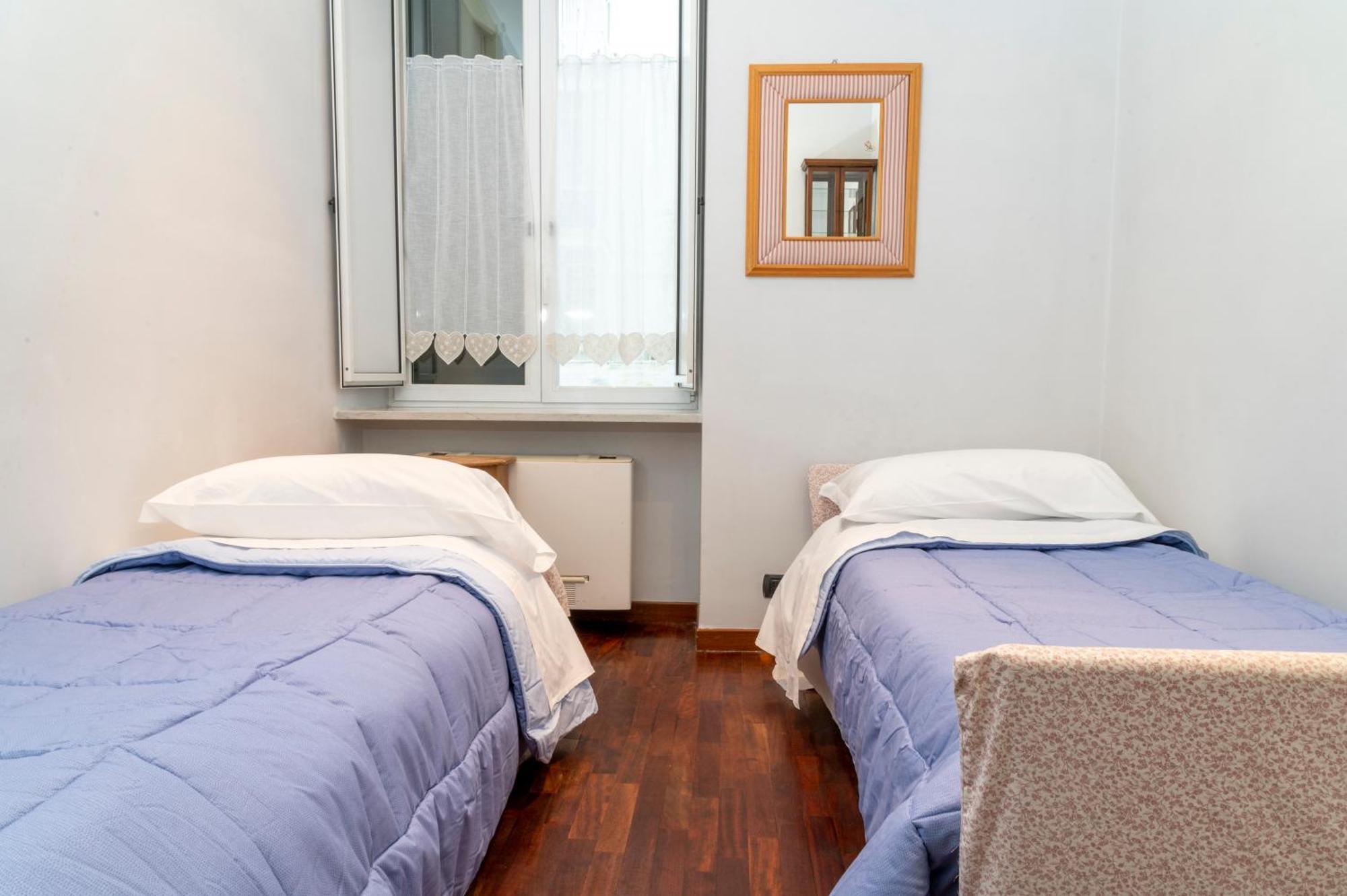 Deluxe With Garden In Vomero Napoli